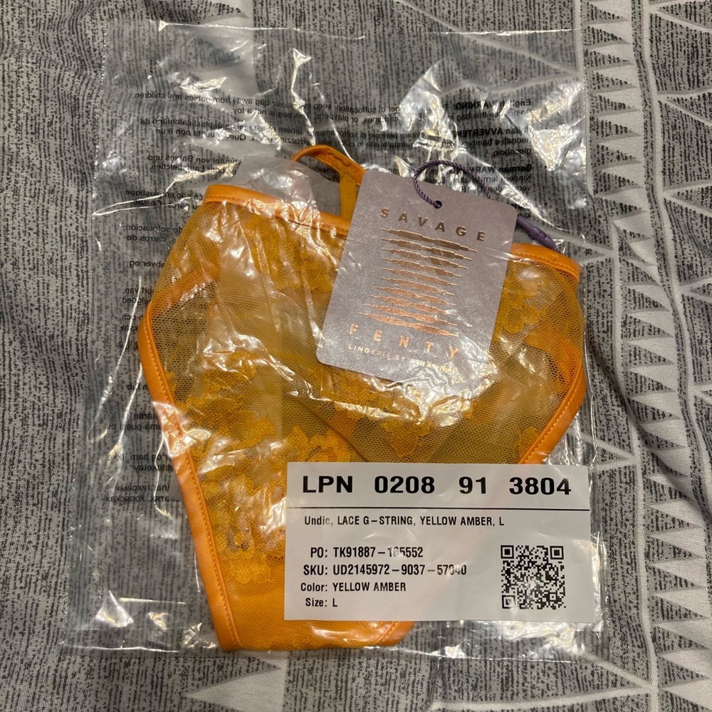 Savage Fenty g-strings - Picture 9 of 12